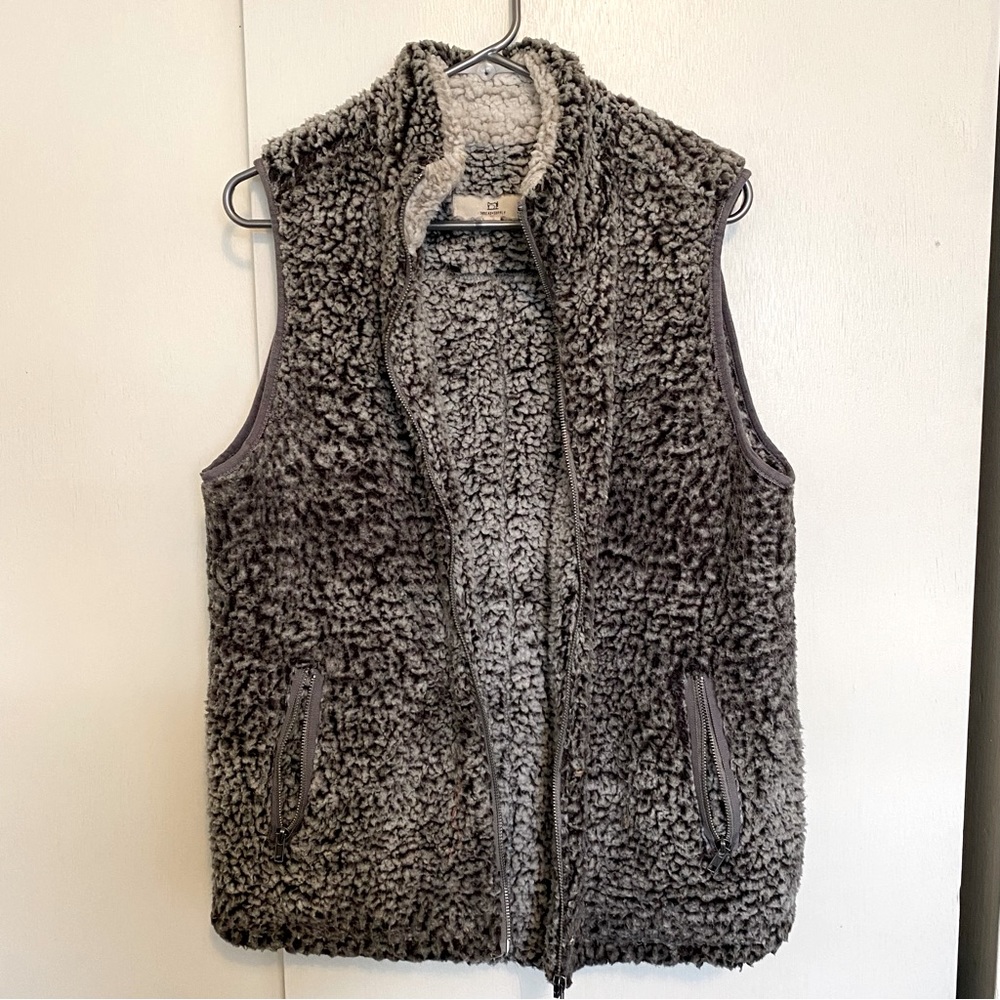 Thread & Supply Grey Sherpa Vest